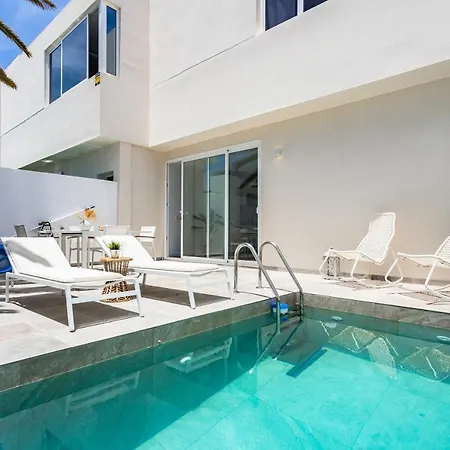 Ada Villa Puerto del Carmen (Lanzarote)