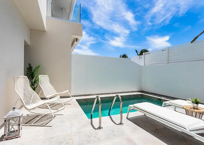 Ada Πουέρτο Ντελ Κάρμεν