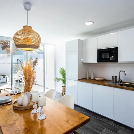 Ada * بويرتو ذيل كارمين