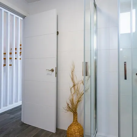 فيلة Ada بويرتو ذيل كارمين